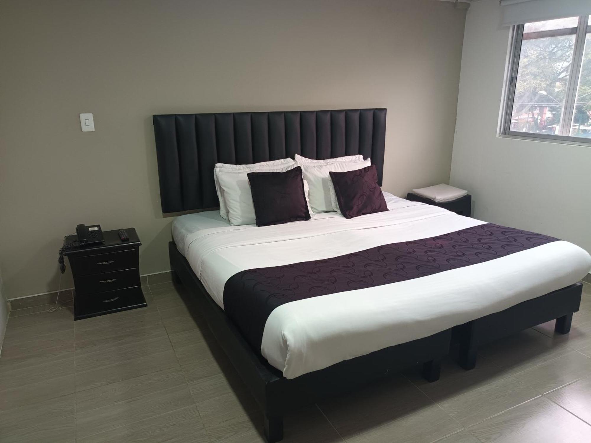 Hotel Santiago Plaza — Fotos 3